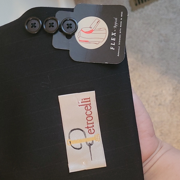 Mens suit - Picture 3 of 5